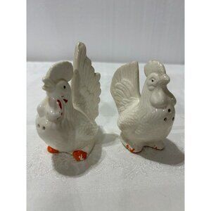 Vintage Ceramic Rooster & Hen Chicken Salt & Pepper Shakers-Japan - Farmhouse